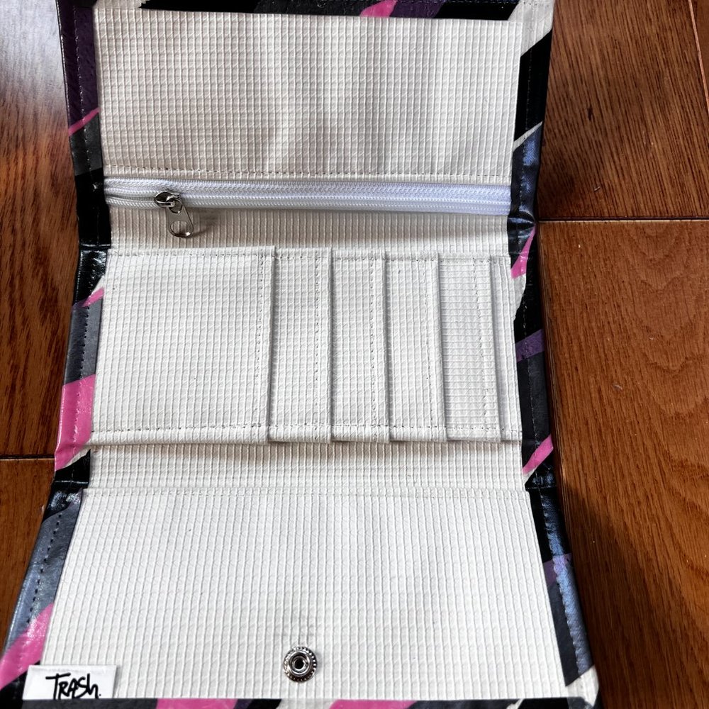 Handmade Wallet - Picture 4 of 4